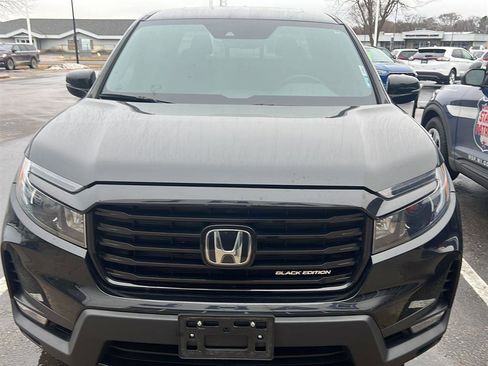Used 2023 Honda Ridgeline Black Edition image 11