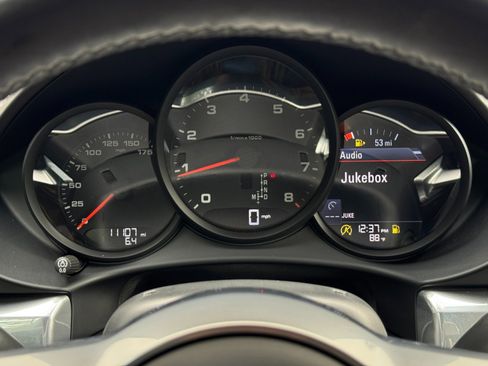 Used 2024 Porsche 718 Cayman RWD image 19