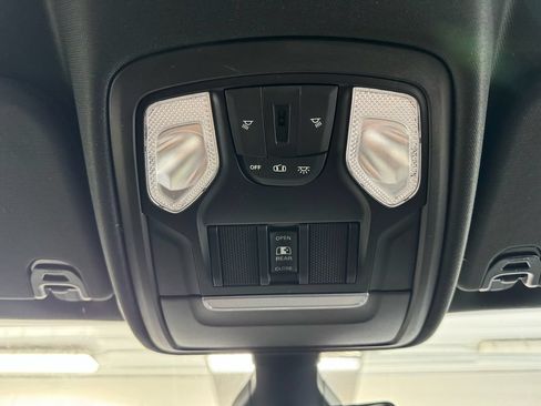 Used 2021 RAM 1500 Big Horn AWD/4WD image 38