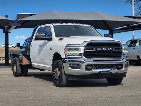 Used 2019 RAM 3500 Big Horn image 3