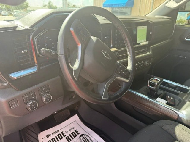 Used 2023 Chevrolet Silverado 1500 RST AWD/4WD image 13