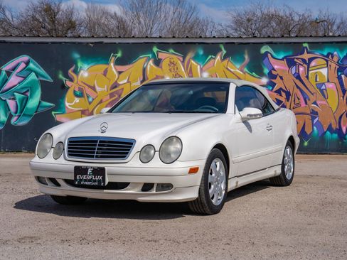 Used 2003 Mercedes-Benz CLK 320 Cabriolet image 6