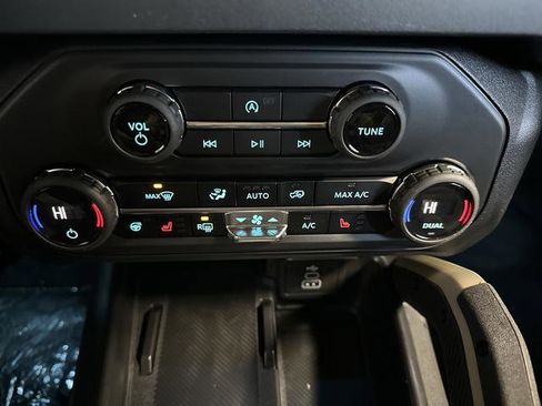 New 2026 Ford Bronco Badlands AWD/4WD image 19