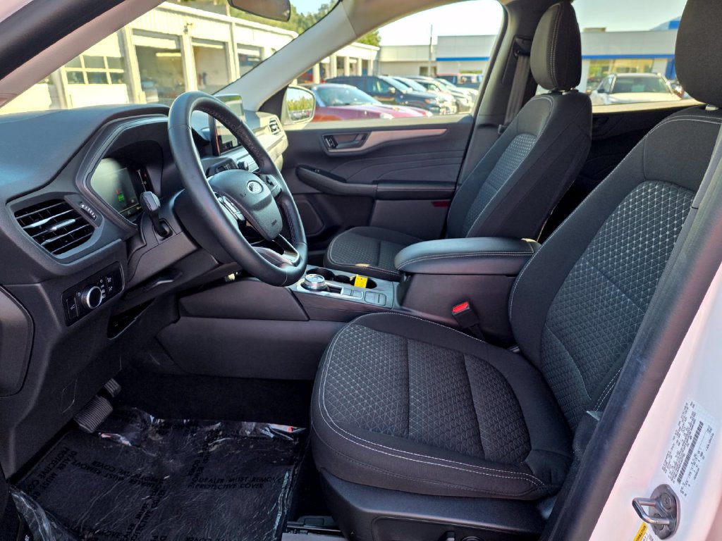 Used 2023 Ford Escape Active AWD/4WD image 15
