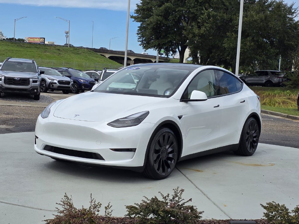 Used 2025 Tesla Model Y Performance AWD/4WD image 7