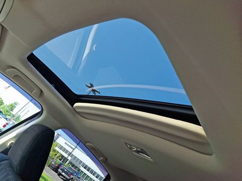Used 2016 Honda CR-V EX image 16