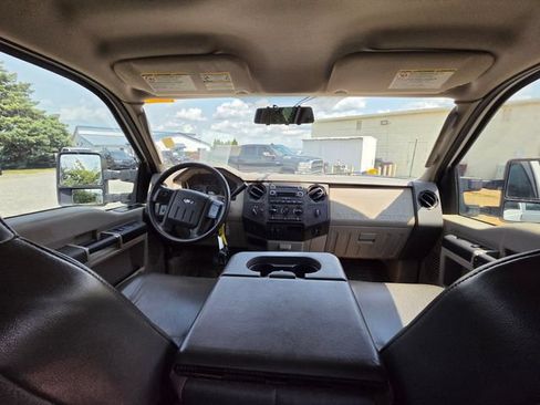 Used 2009 Ford F350 4x4 Crew Cab Super Duty image 24