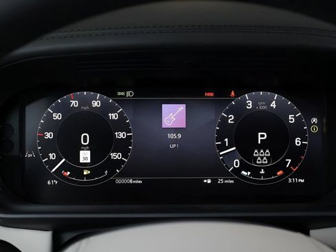 Used 2025 Land Rover Discovery Metropolitan Edition AWD/4WD image 56