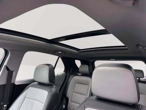 Used 2020 Chevrolet Equinox Premier image 8