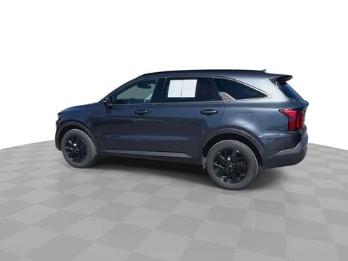 Used 2021 Kia Sorento S w/ Panoramic Sunroof Package AWD/4WD image 6