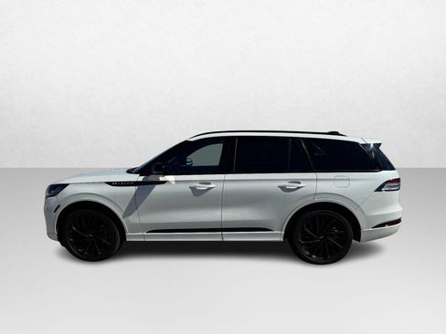 Certified 2025 Lincoln Aviator Reserve w/ Jet Appearance Package image 8
