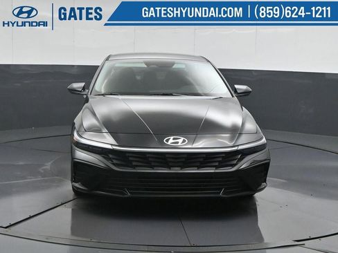 New 2026 Hyundai Elantra SE image 5