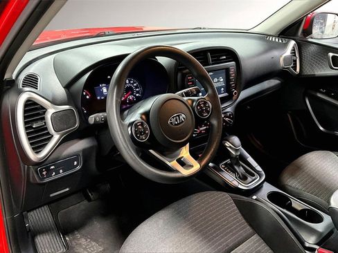 Used 2021 Kia Soul S image 17