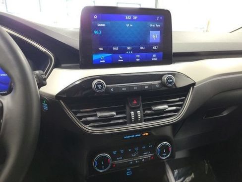 Used 2022 Ford Escape SEL w/ Technology Package AWD/4WD image 33