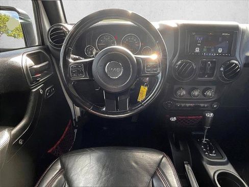 Used 2018 Jeep Wrangler Unlimited Rubicon AWD/4WD image 5