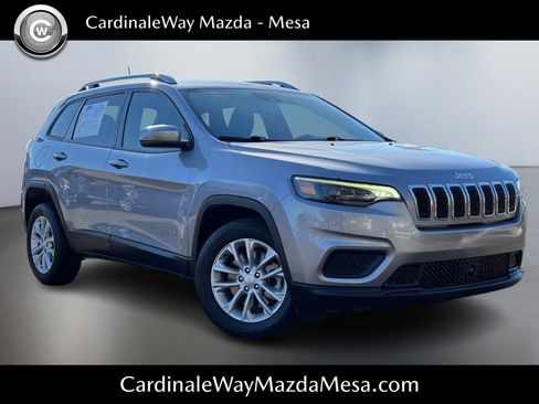Used 2021 Jeep Cherokee Latitude image 1