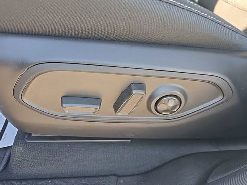 New 2026 Jeep Grand Cherokee L Laredo image 17