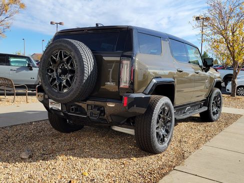 New 2026 GMC Hummer EV SUV w/ LPO, Dark Essentials Package AWD/4WD image 3