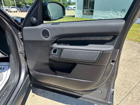 Used 2018 Land Rover Discovery HSE AWD/4WD image 23
