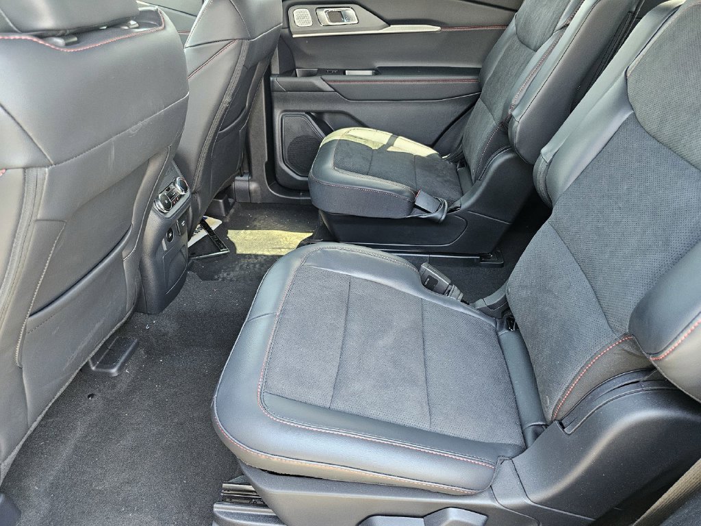 Used 2026 Ford Explorer ST w/ Sun And Sound Package AWD/4WD image 21