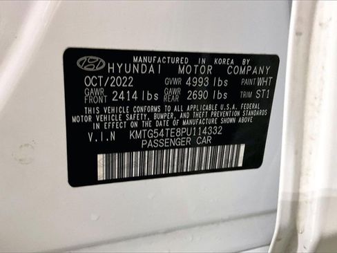 Used 2023 Genesis G70 3.3T w/ Sport Prestige Package image 31