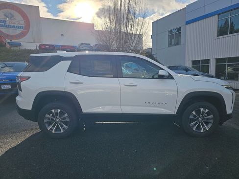 New 2026 Chevrolet Equinox LT w/ LPO, Floor Liner Package image 4