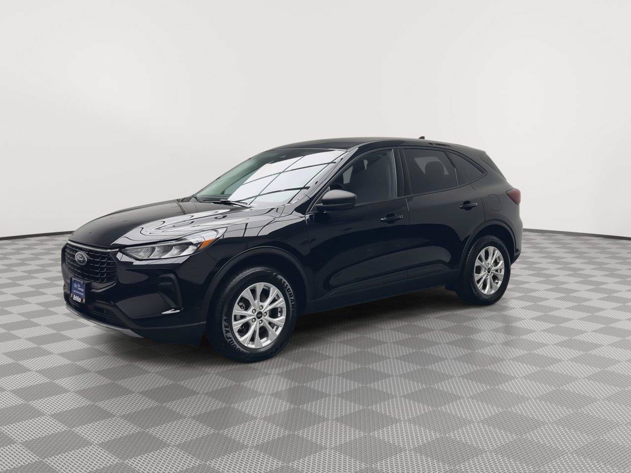 Used 2025 Ford Escape Active AWD/4WD image 30
