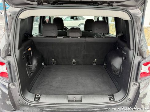 Used 2019 Jeep Renegade Sport image 7