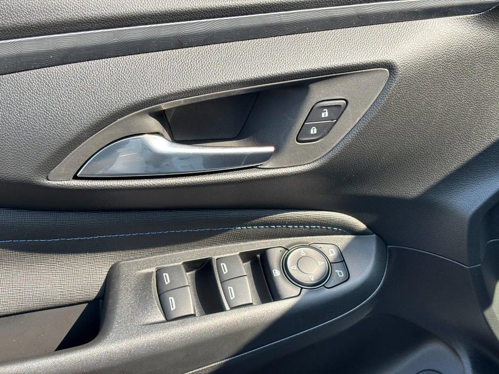 New 2026 Buick Envista Sport Touring w/ Convenience I Package FWD image 11