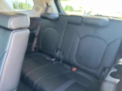 Used 2023 Honda Pilot Touring image 10