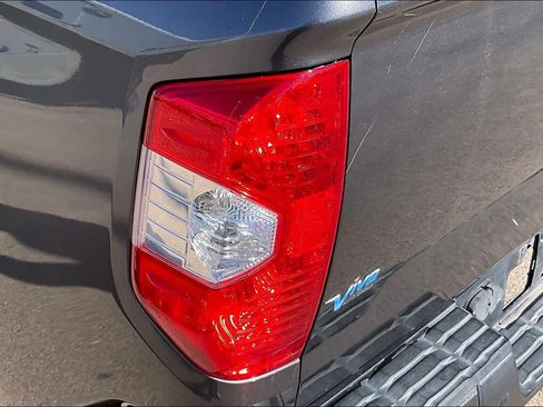 Used 2017 Toyota Tundra Limited image 28