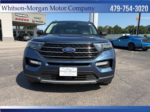Used 2020 Ford Explorer XLT w/ Equipment Group 202A AWD/4WD image 2