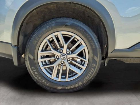 Used 2024 Nissan Rogue S FWD image 20