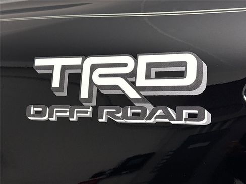 Used 2024 Toyota Tacoma TRD Off-Road w/ TRD Off Road Upgrade Package image 15