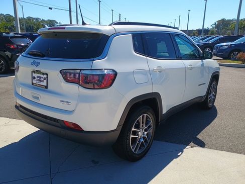 Used 2019 Jeep Compass Latitude image 5