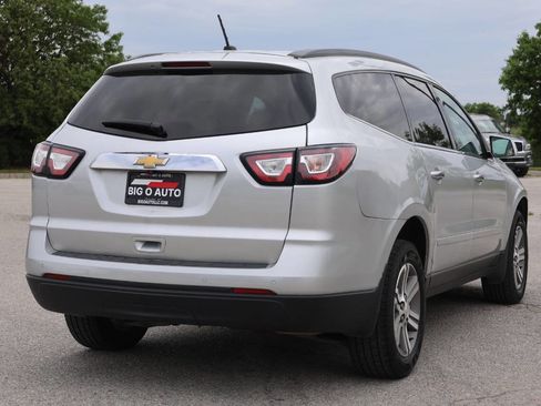 Used 2015 Chevrolet Traverse LT image 9