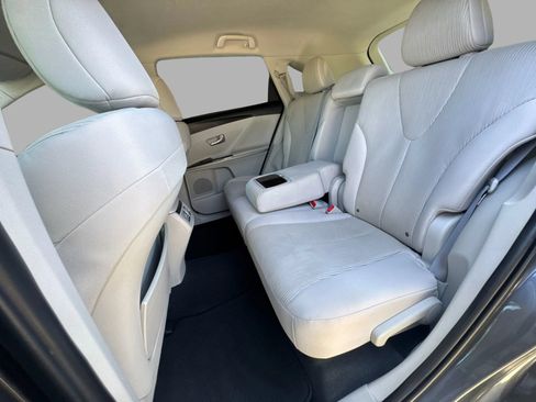 Used 2009 Toyota Venza FWD image 33