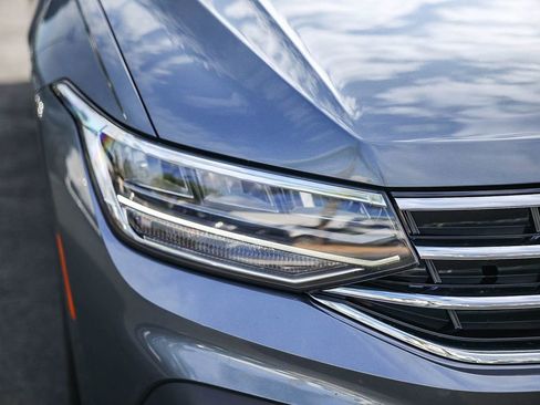 Used 2022 Volkswagen Tiguan SE image 13