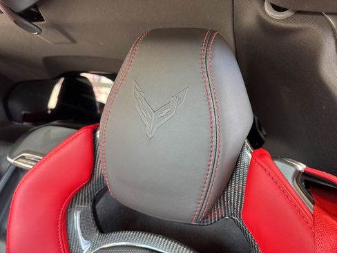 Used 2025 Chevrolet Corvette Stingray Preferred Cpe w/ 2LT image 19