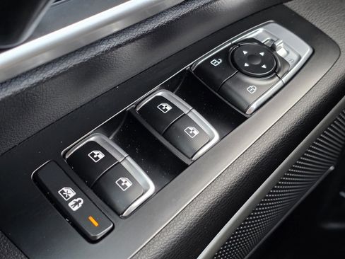 Used 2022 Kia Telluride S image 32