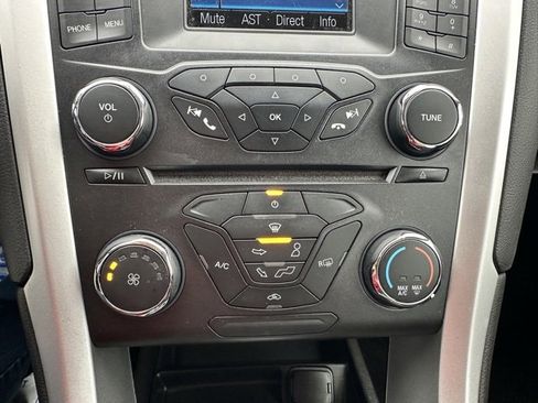 Used 2015 Ford Fusion SE image 14