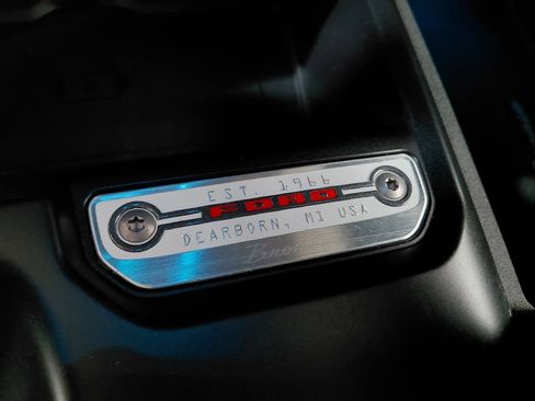 Certified 2023 Ford Bronco Heritage Edition AWD/4WD image 10