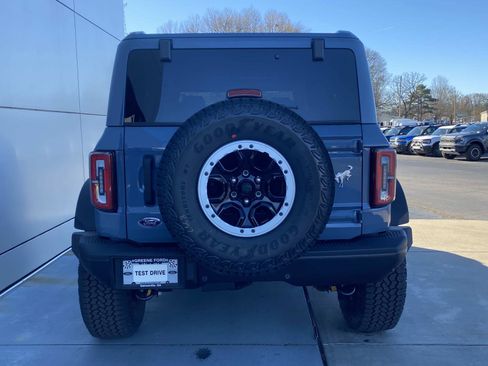 New 2025 Ford Bronco Badlands image 5