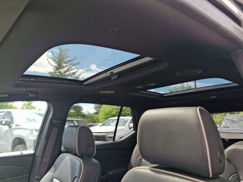 Certified 2023 Chevrolet Traverse Premier AWD/4WD image 15