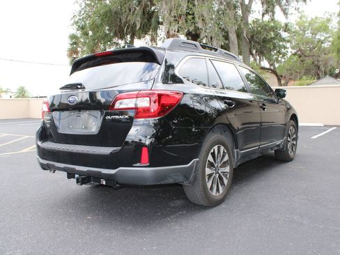 Used 2016 Subaru Outback 2.5i Limited AWD/4WD image 16