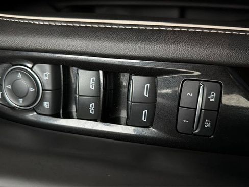 Used 2023 Cadillac Escalade V image 27