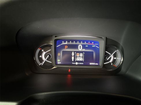 Used 2023 Honda Passport TrailSport image 10