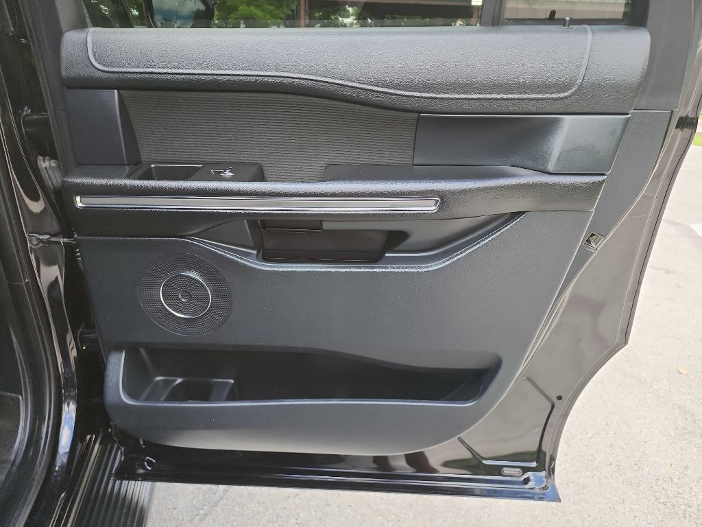 Used 2020 Ford Expedition Max XLT RWD image 37