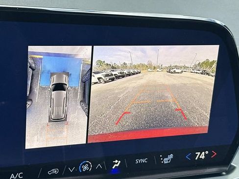 New 2026 Chevrolet Traverse LT w/ Driver Confidence Package image 24