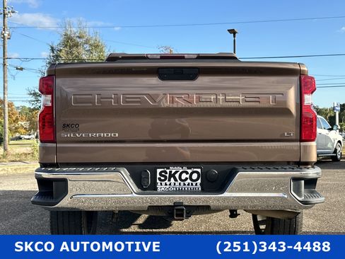 Used 2019 Chevrolet Silverado 1500 LT w/ Texas Edition image 4